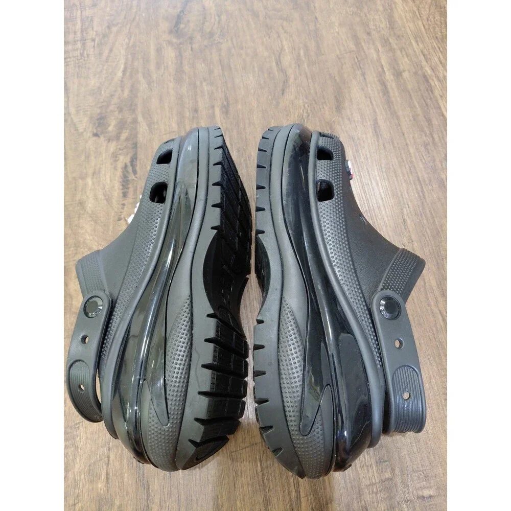 CROCS Black Mega Crush Rebel Clogs Black M8 W10 SANDALS PLATFORM